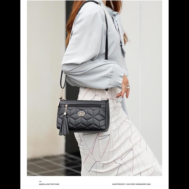 תיקי כתף 2024 לנשים יוקרתיים לקיץ - קיבולת גדולה ועיצוב אופנתי