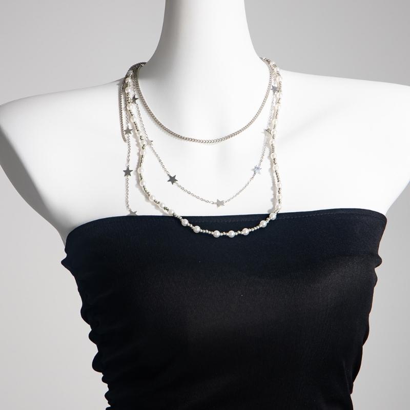 Stilvoller Perlenquasten Halsketten-Brosche mit Kunstperlen Modische Bekleidungsaccessoires für Partys und die Arbeit