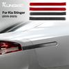Für Kia Stinger 2019 2020 2021 2022 2023 Echter Weicher Kohlefaser-Aufkleber LHD RHD Auto Rückbremslichtleiste Zierleiste Zubehör