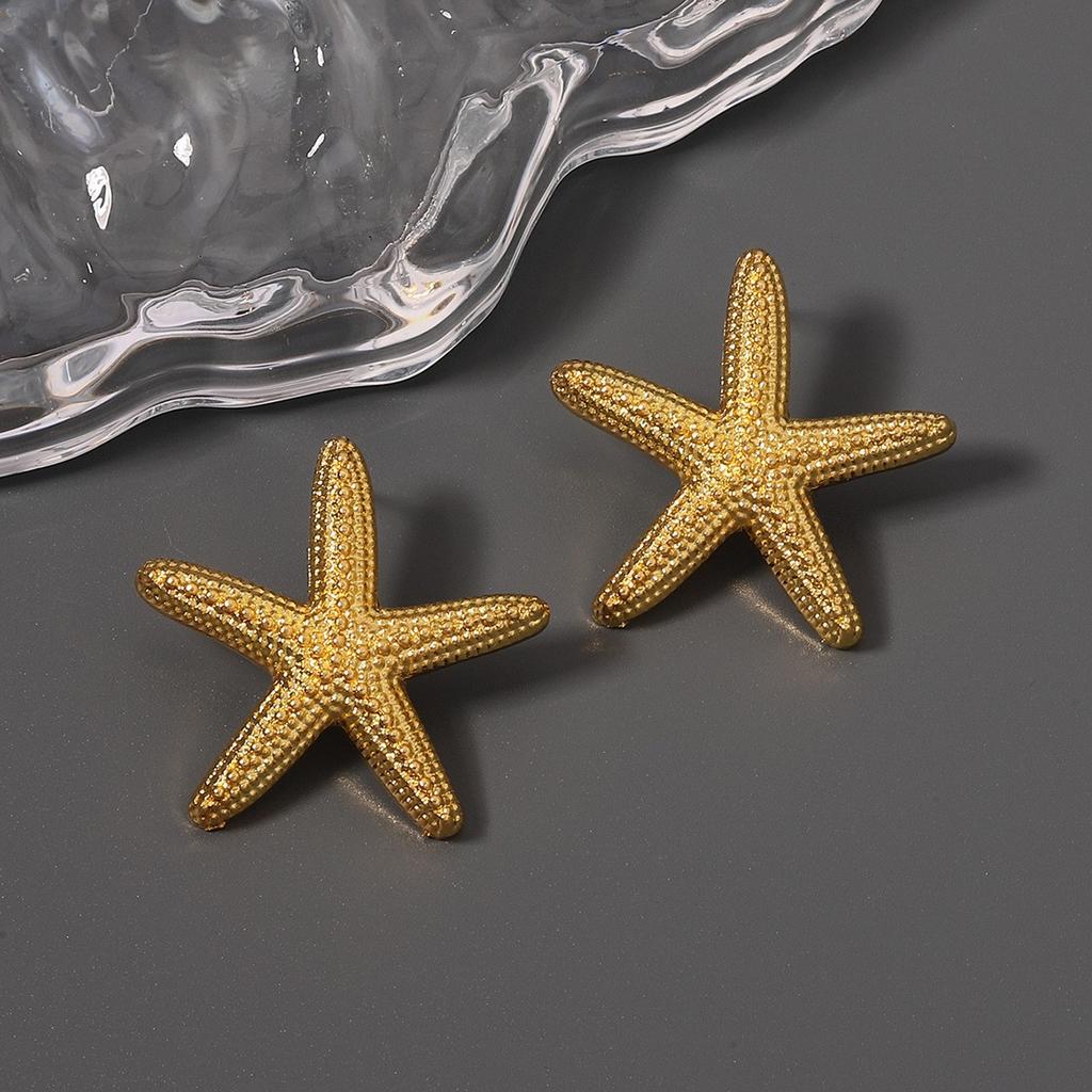 Hot-selling fashion niche beach vacation wind starfish shell personalized stud earrings, zircon simple