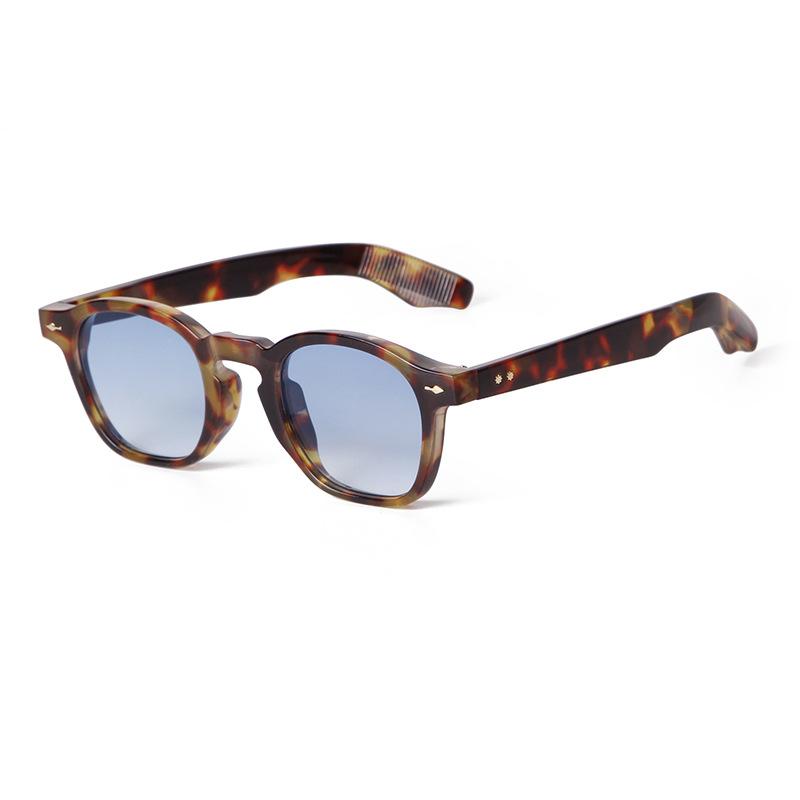 

Vintage Classic Rivet Tortoiseshell Square Sunglasses Women For Men Luxurious Brand Style Designer Vintage Retro Hip Hop Sun Eyeglasses UV400 As the picture