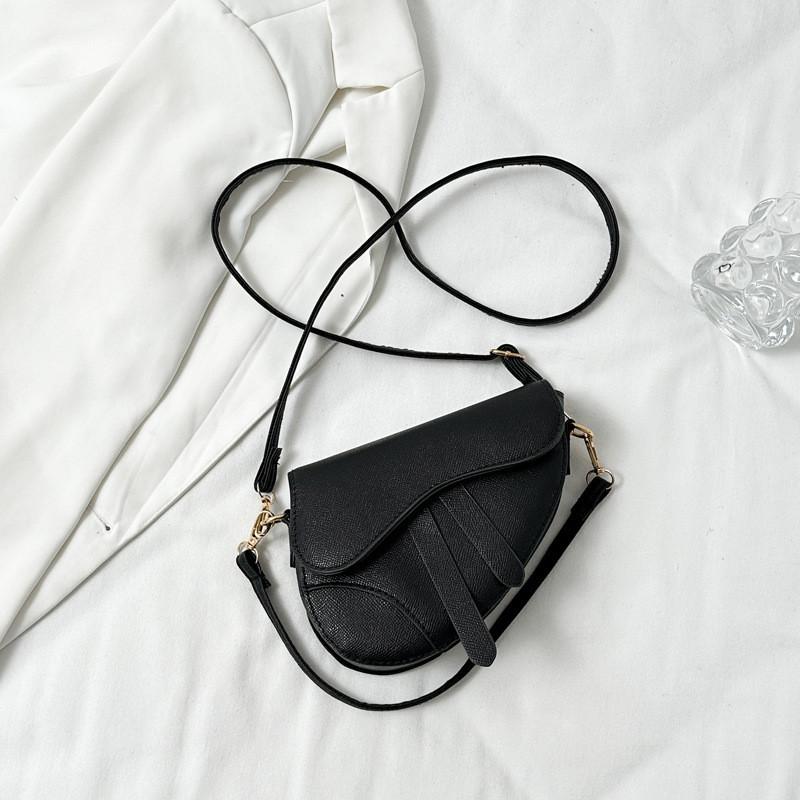 Elegant Vintage Style Pu Saddle Bag For Women Chic Summer Shoulder Bag 2024 Trend