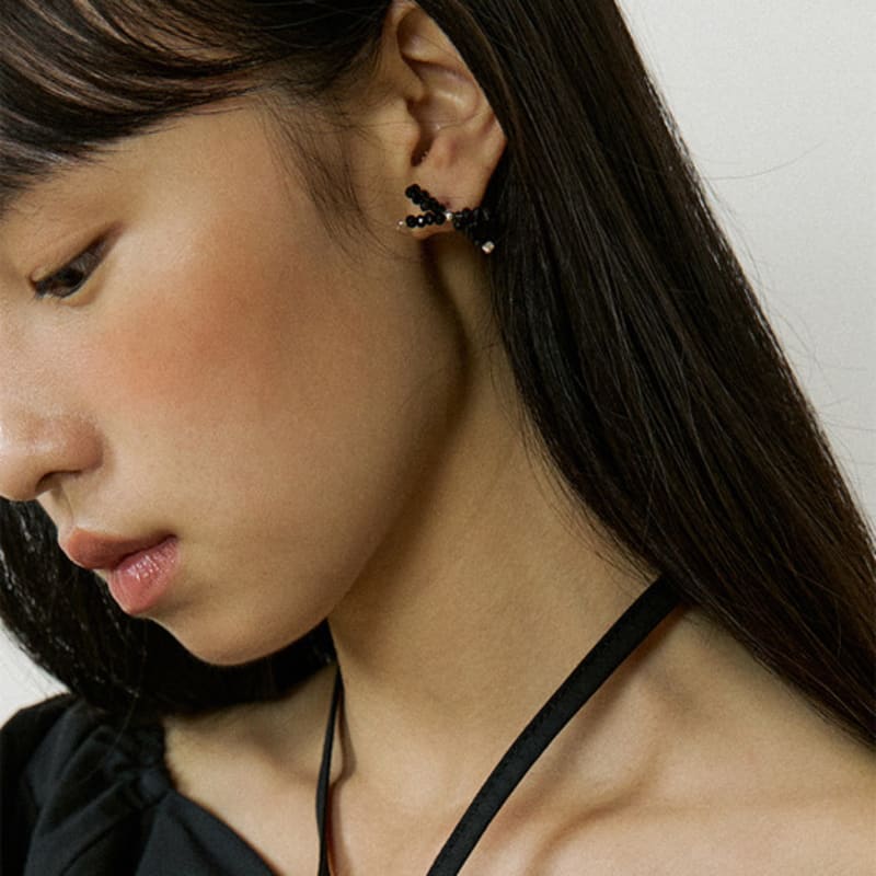 Lucirzu Onyx Ribbon Earring