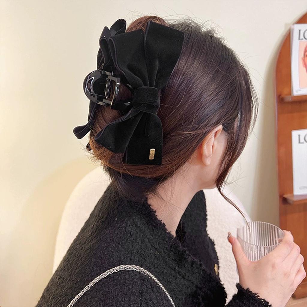 1 piece of black velvet big bow hair clip with a simple and elegant style for women
