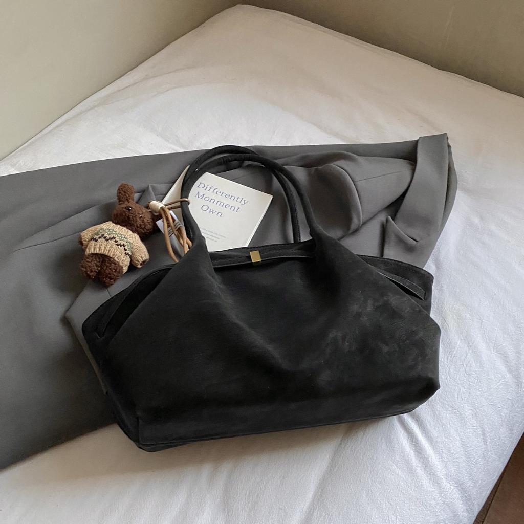 Trendy Tote Bag Large-capacity Commuter Bag Women's Autumn and Winter New Retro Suede Casual Shoulder Bag Handbag