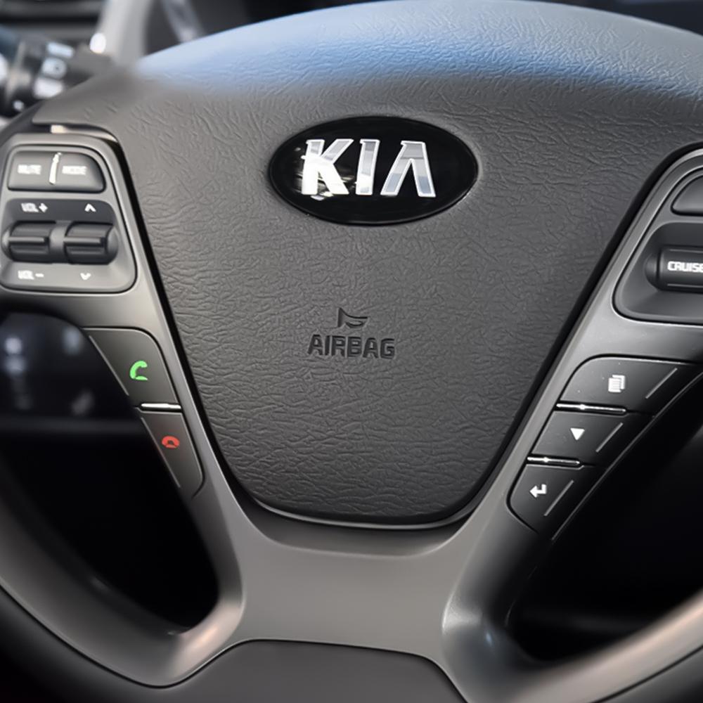 1pcs Car Steering Wheel Center Emblem Badge Sticker For Kia Rio 3 Soul Picanto EV6 Cerato Niro Forte Ceed Cadenza X Line K1