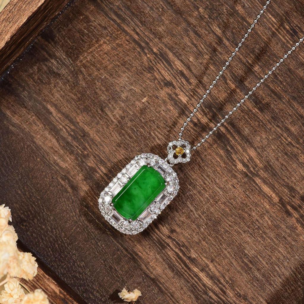 A-Grade Bright Green Wushi Pai Jade Pendant Necklace with Alloy Inlay