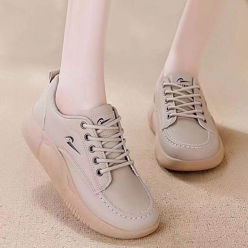 Platform dad shoes autumn and winter new leather waterproof lightweight soft sole non-slip casual sports shoes