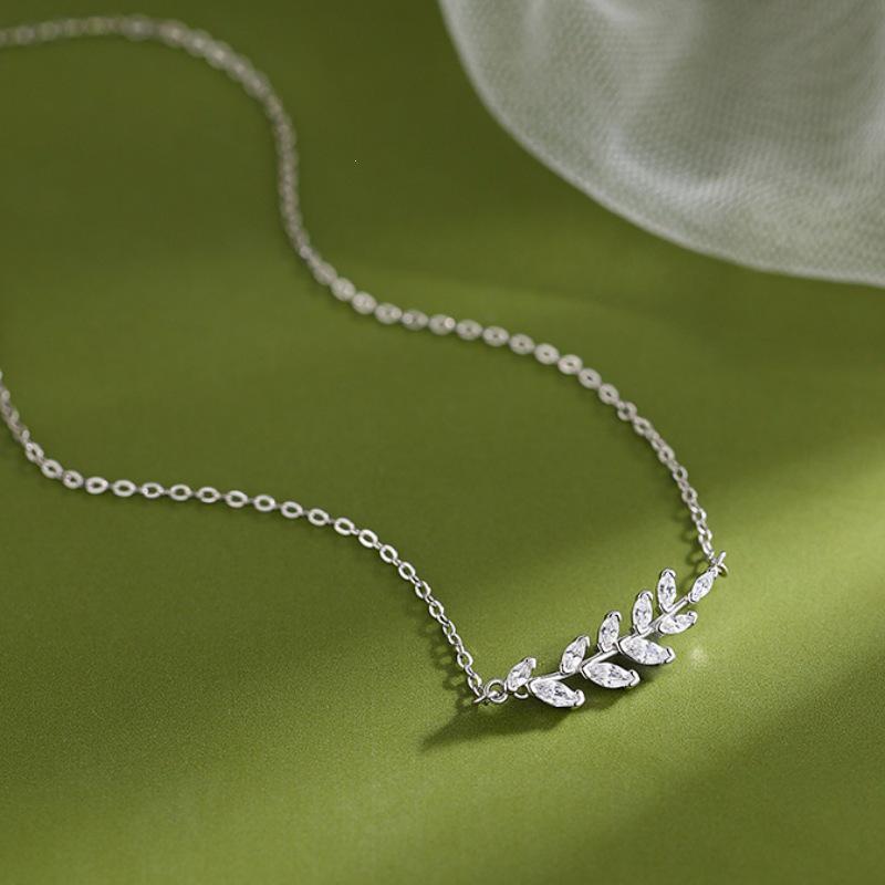 925 Sterling Silver Leaf Necklace - 2023 Trendy Women's Spring Clavicle Design