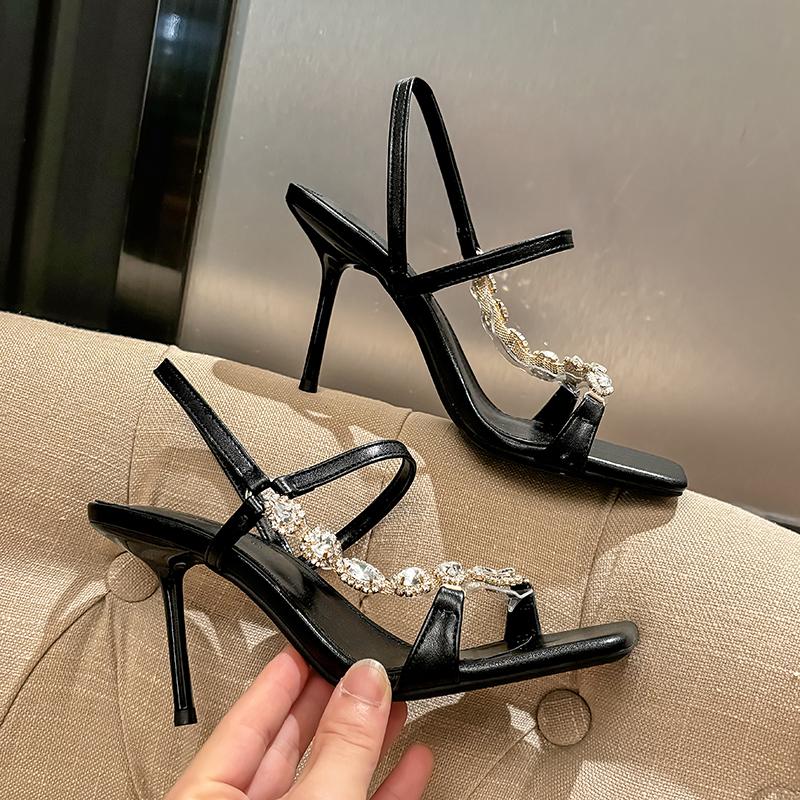 Fashion Stunning High-Heeled Sandals, Diamond-Encrusted, Chain-Decorated, Stiletto, Square-Toed, Golden Summer Sandals And Princess Shoe