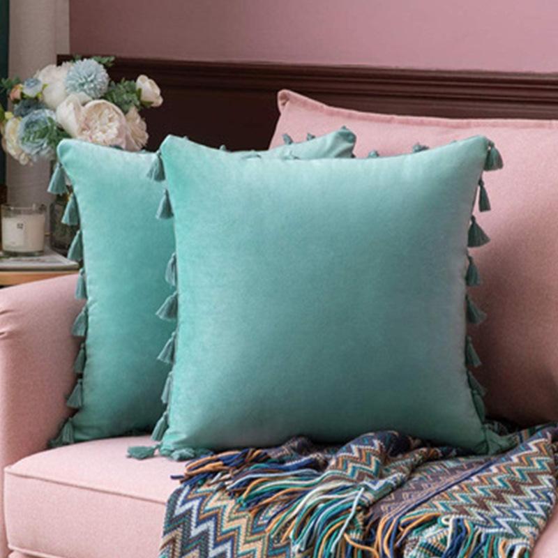 Nordic Style Solid Color Tassel Pillow Cover Short Plush Cushion Covers Bedroom Sofa Decorative Pillowcase Bohemian Style Gift Cushion Covers