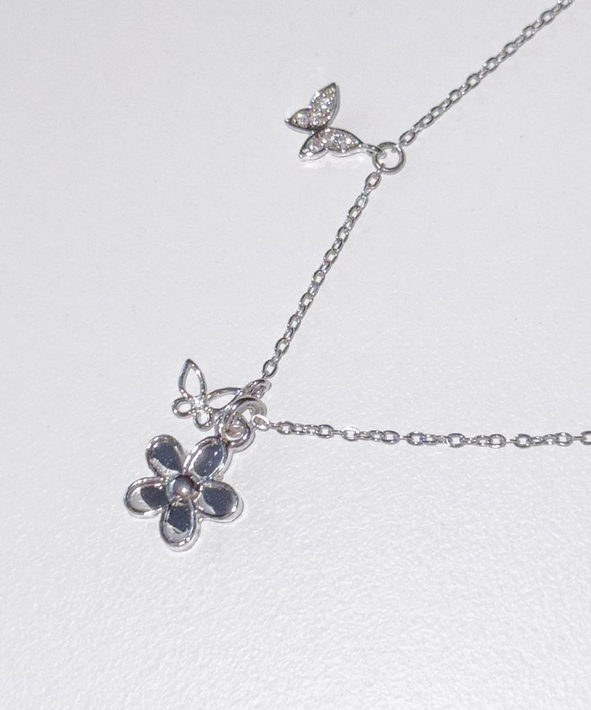 Pearly More Flower Butterfly Charm Necklace_Pm26N014Ss