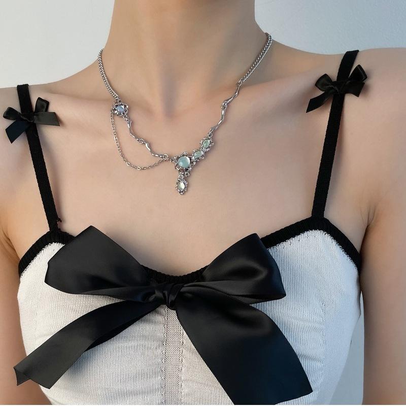 Original Design Moonstone Water Drop Necklace Women's Niche Premium Sense Sweet Cool Collarbone Chain Tide Spice Girl Necklace