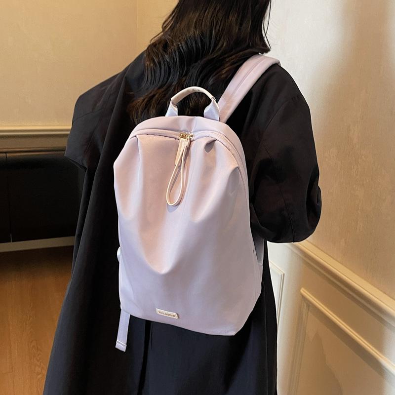 Autumn Simple Backpack for Men and Women Light Casual Schoolbag Travel Travel Commuter Backpack