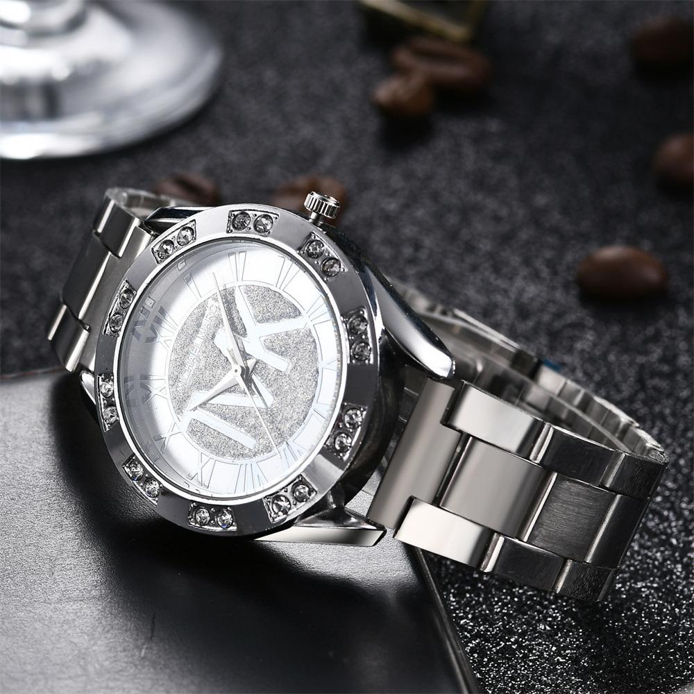 UTHAI Women's Diamond Set Quartz Watch For TVK Logo Fashion Stainless Steel Bracelet Gold Men Trendy Clock Watches