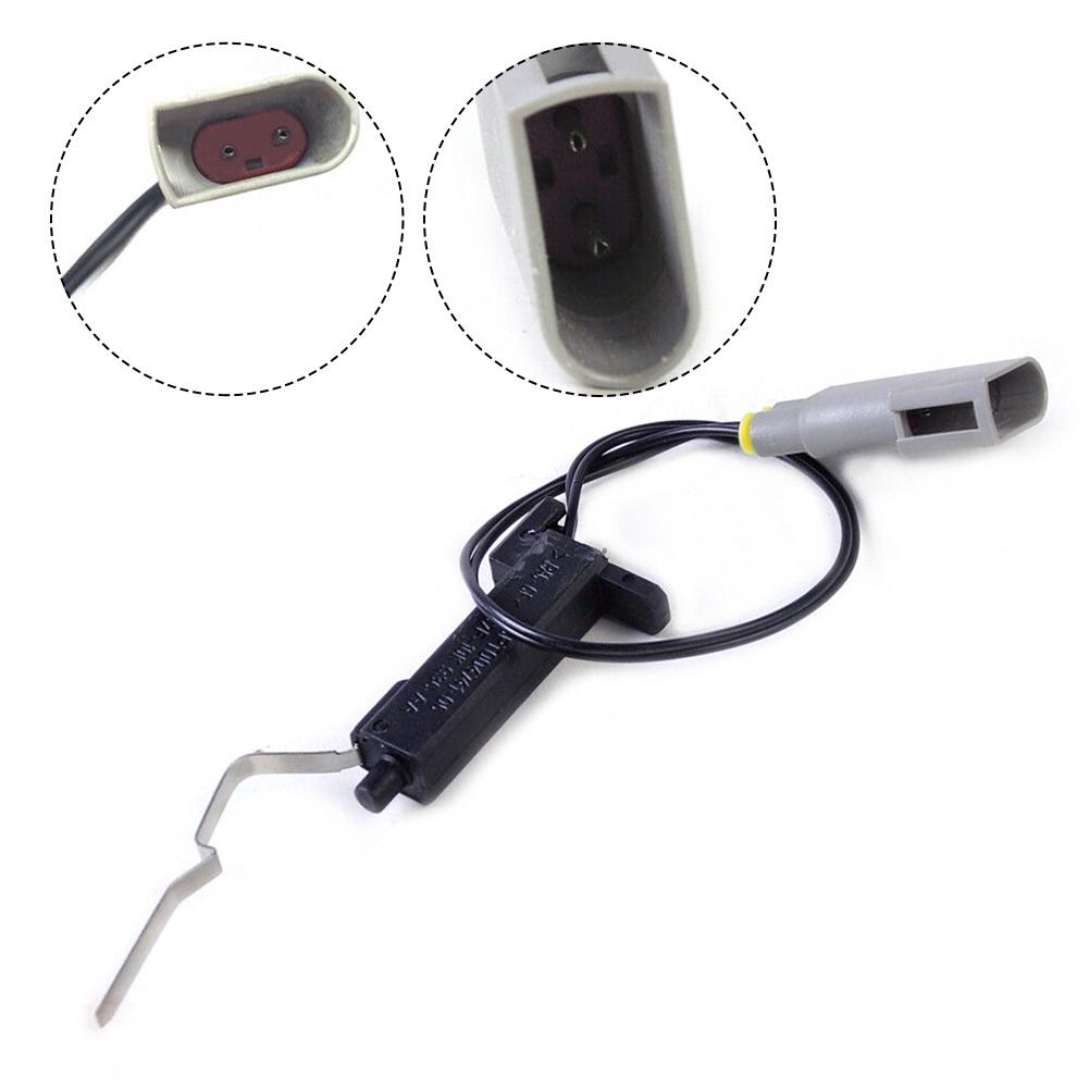 Black Grey Temperature Sensor For Ford Fiesta Focus Temperature Sensor 1117860