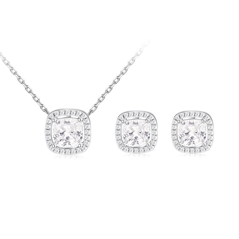 APM Monaco FESTIVAL Romantic Confession Small sugar zirconia adjustable friend synthetic cubic zirconia necklace for women WC6789OX