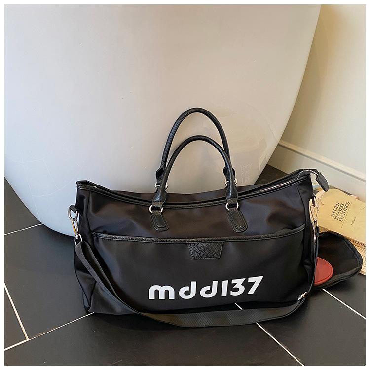 

Fashion Alphabet Portable Travel Big Bag Women s 2025 New Casual Large Capacity Fitness Bag Women s Shoulder Crossbody Bag чёрный