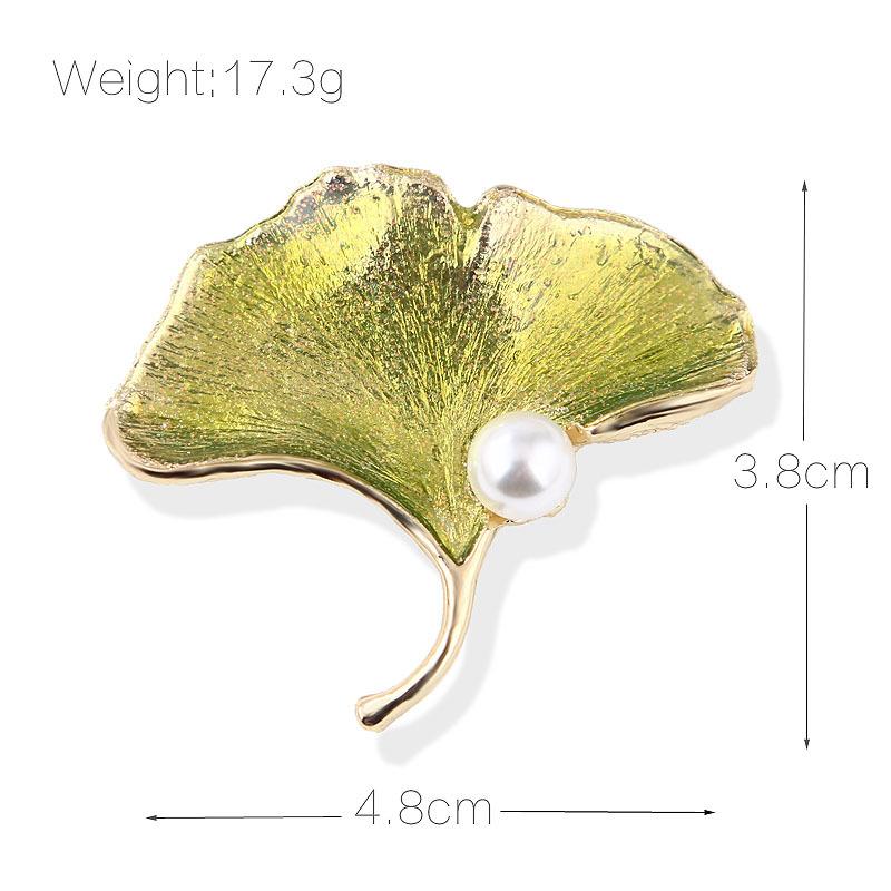 Natural Pearl High Quality Ginkgo Leaf Coat Brooch Fashion Zirconia Corsage Fashion Coat Pin Designer Brooch Mini Bobby Pins Perfect Gift for Couples