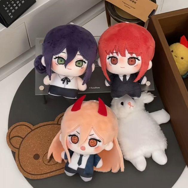 Poupée en peluche Chainsaw Man Makima 10 cm avec un design mignon pour les collectionneurs et les fans