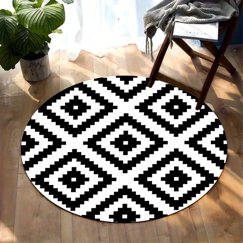 

Geometric black and white patterns Flannel-printed round floor mats are slip-resistant Suitable for room terrace garden carpets 60cm