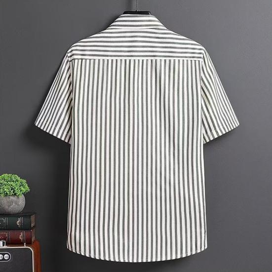 Herren Hemd Kragen Kurzarm Knöpfe Knopfleiste Hemd Tops mit aufgesetzter Tasche Gestreifter Druck Lockerer Schnitt Sommer Freizeithemd