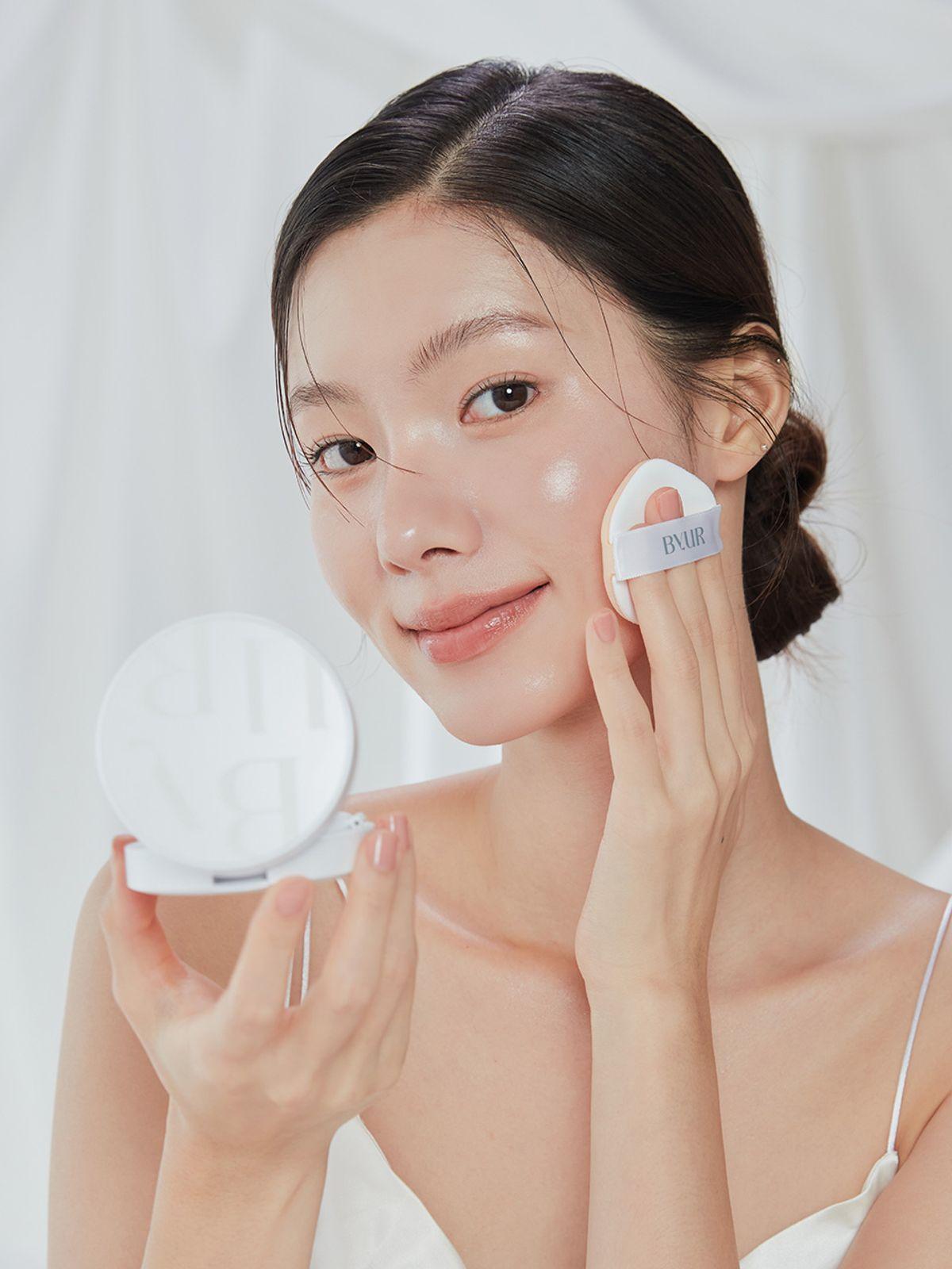 Serum Fit Full Cover Glow Cushion V1 SPF50+ PA++++ No. 17 Pair
