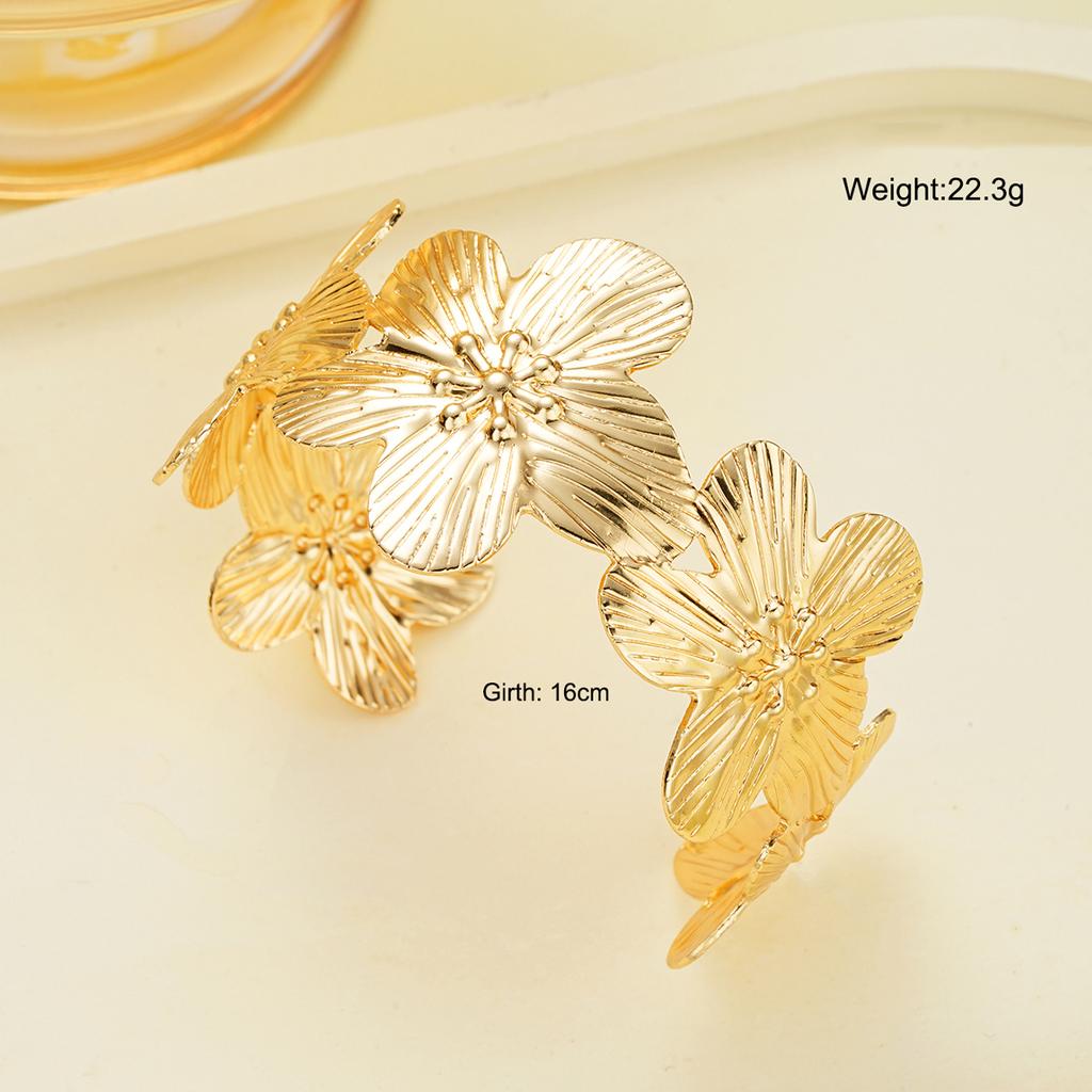 High Quality Hollow Flower Open Wide Bracelet Gold Color Plated Adjustable Cuff Bracelets for Women Jewelry Suitable As A Gift for Friends