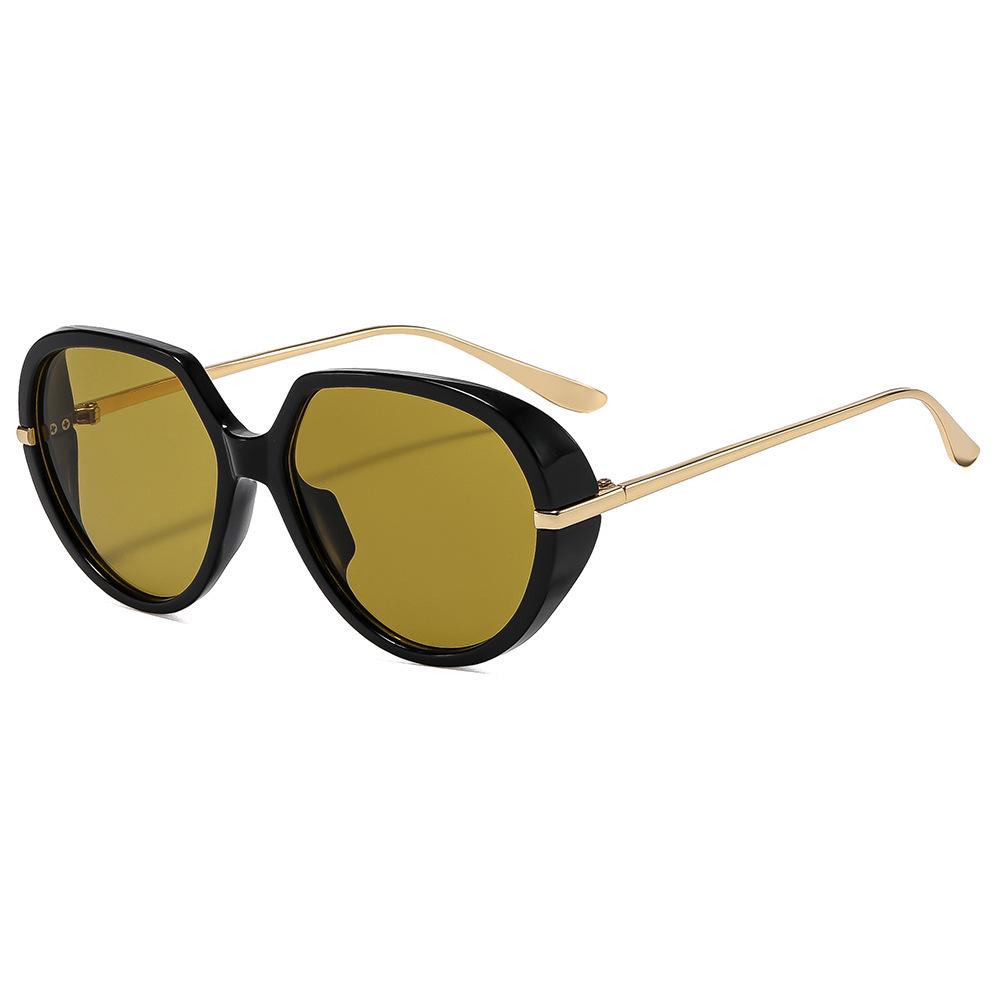 Chic Oversized Sunglasses with UV Protection – Trendy High-End Street Style