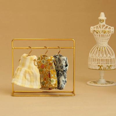 1pcs Dollhouse Miniature Furniture Metal Floor Standing Wardrobe Small Clothes Hanger Doll House Furniture Decoration Toys