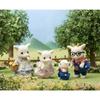 Figurines miniatures - sylvanian families - la famille chèvre - 4 personnages articulés et habillés avec soin