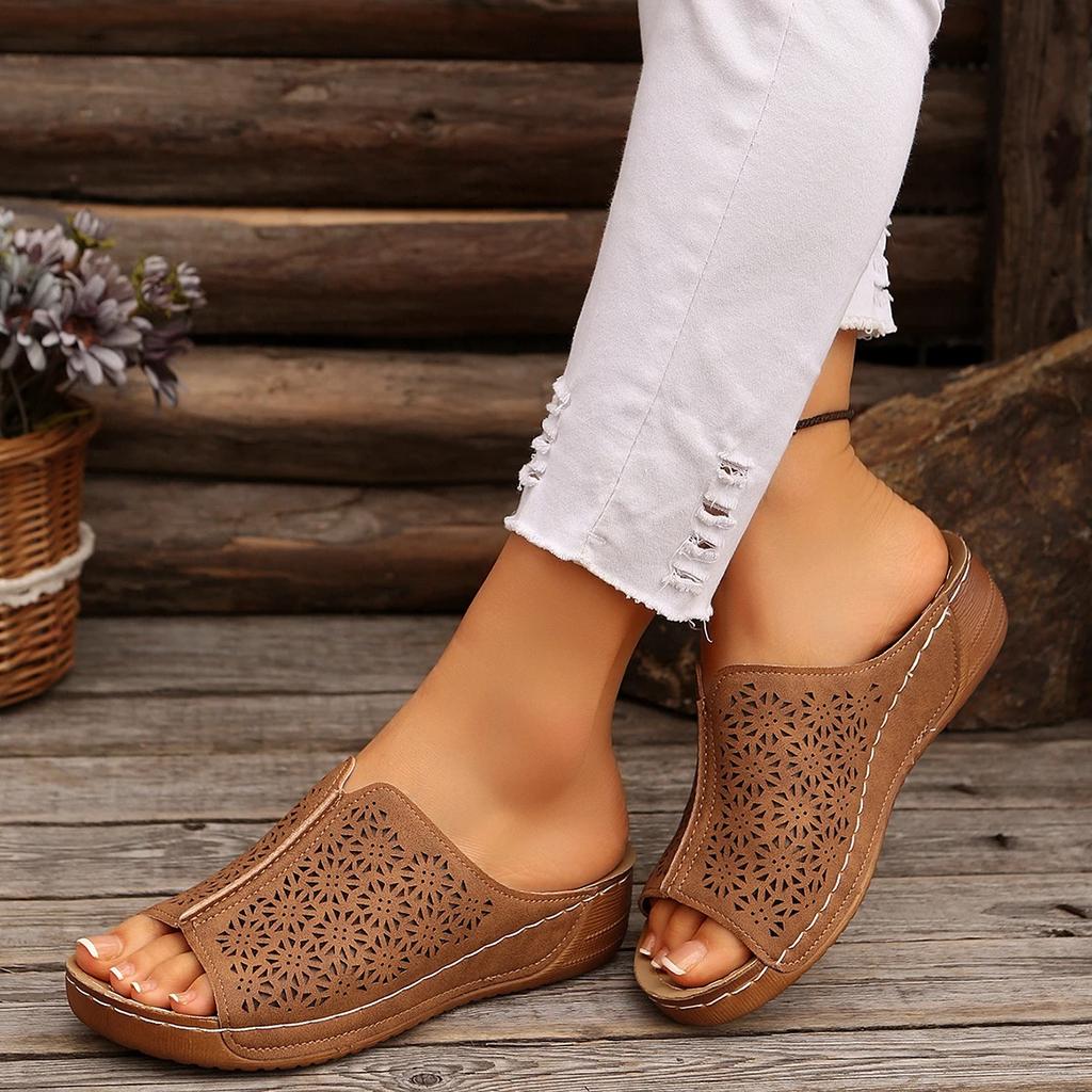 Women Hollow Out Wedge Slippers New Summer Comfy Platform Sandals Non Slip Plus Size Slippers Slides Women Zapatos De Mujer
