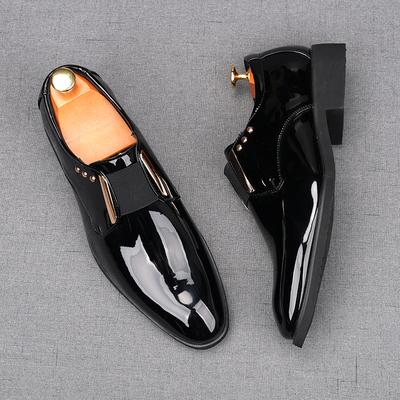 Designer Herren Spitznieten Slipper Schuhe Männliche Designer Fahr-Loafer Homecoming Hochzeitskleid Zapatillas Hombre