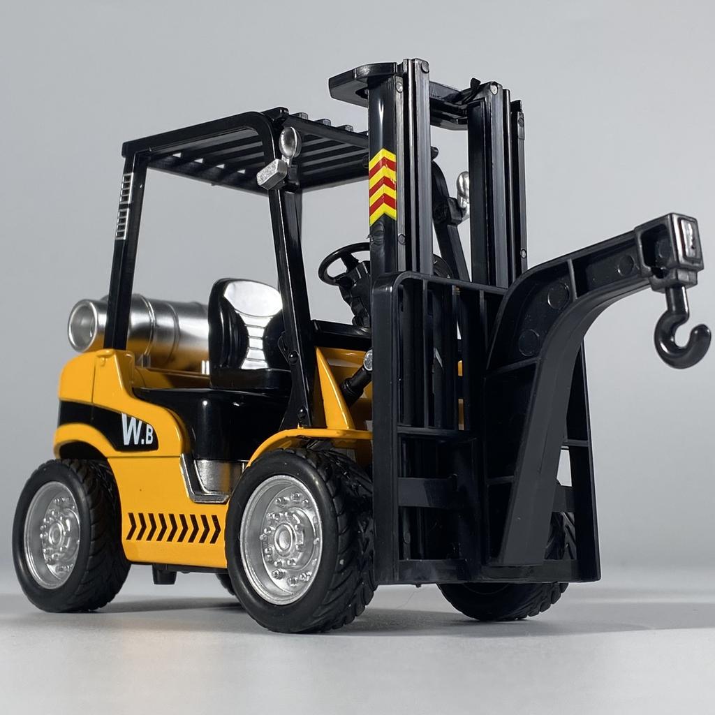 1:24 Forklift Crane Industrial Handling Vehicle Alloy Metal Diecast Model Car Collection Hobby Decoration Gifts Children Toy Car