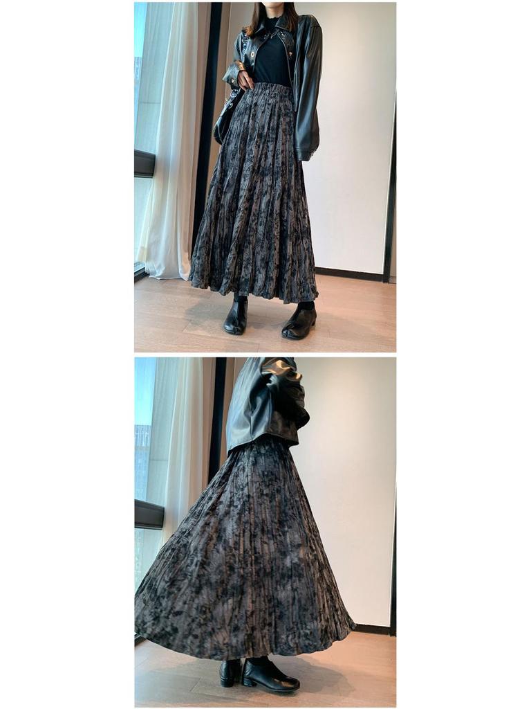 Women's Retro Tie-Dye Velvet Pleated Midi Skirt - Thickened A-line for Autumn/Winter, High Waist, Drapey, Long Skirt