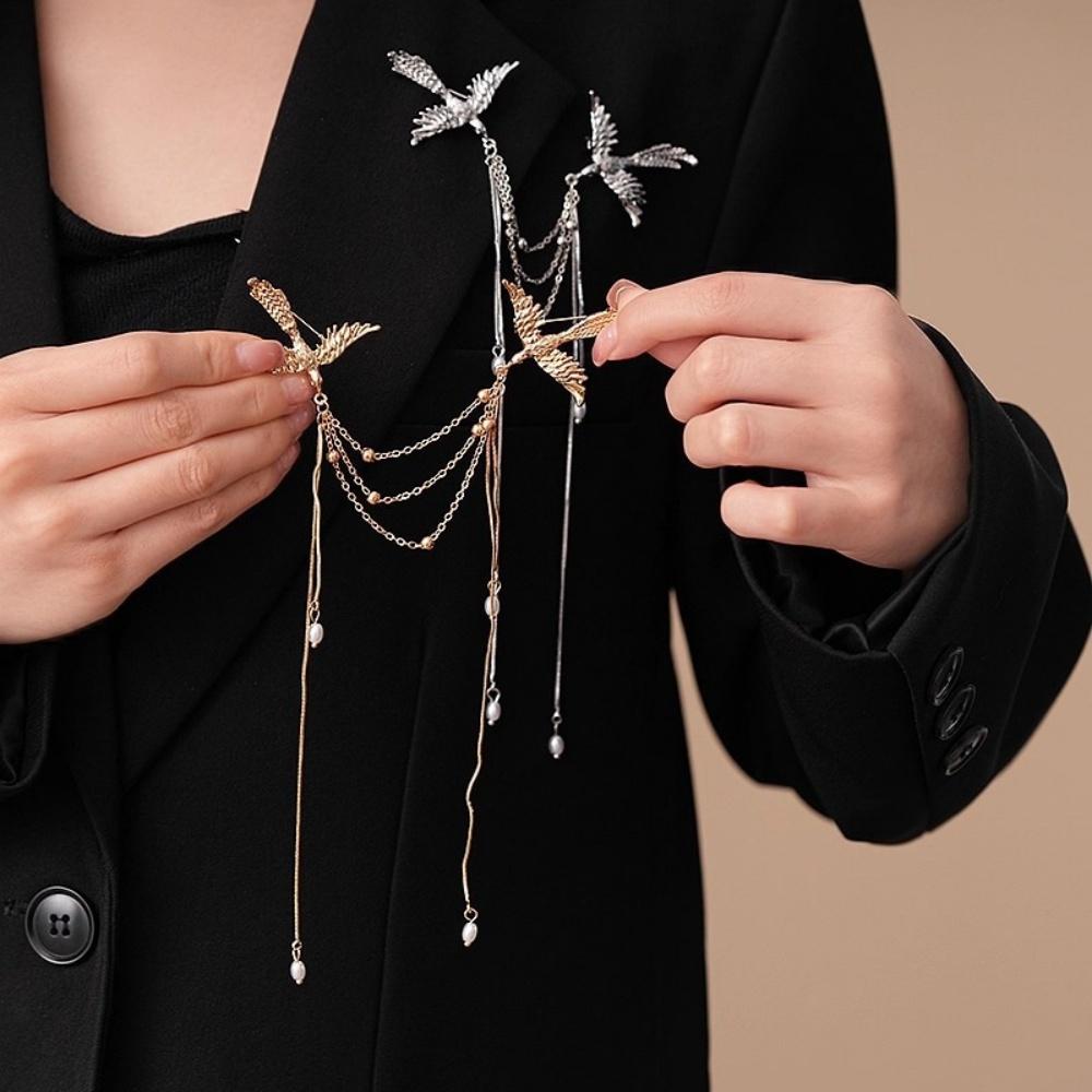 Lapel Pin Lustrous Phoenix Pearl Tassel Brooch Clothes Suit Brooch Elegant Animal Bird Brooch For Birthday Scarf Dress