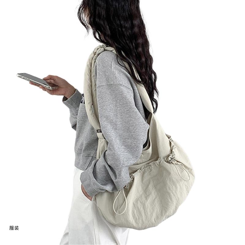 Plissierte Umhängetaschen Einfarbige Nylon-Schultertaschen