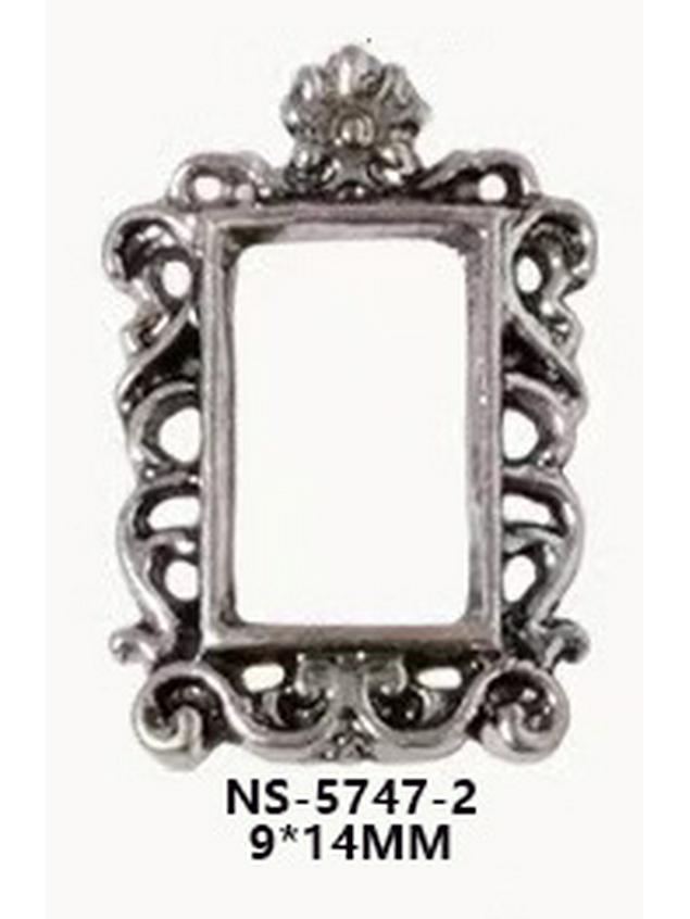 Retro Alloy Nail Art: 3D Carved Oval & Square Photo Frame Decorations