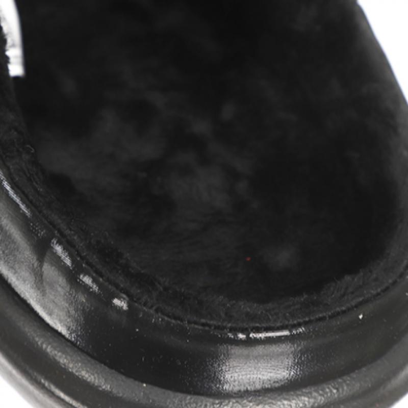 Nike W burroW Se Cold Weather Padded Slippers