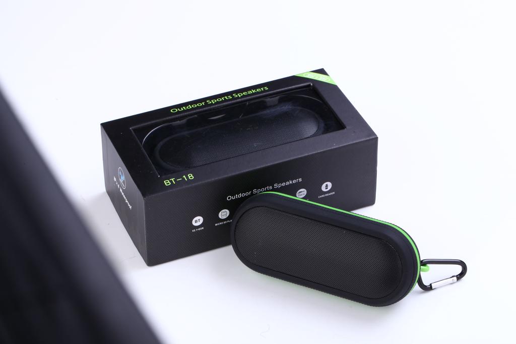 Mini Wireless Waterproof Bluetooth Speaker for Sport and Outdoor C18 Black
