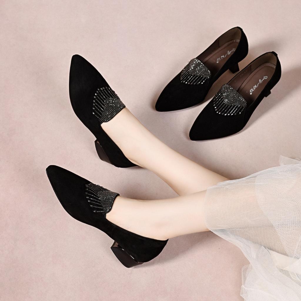 Pointed high heels women's 2025 autumn and winter simple temperament black small single shoes one pedal four-season shoes hot diamond fashion shoes