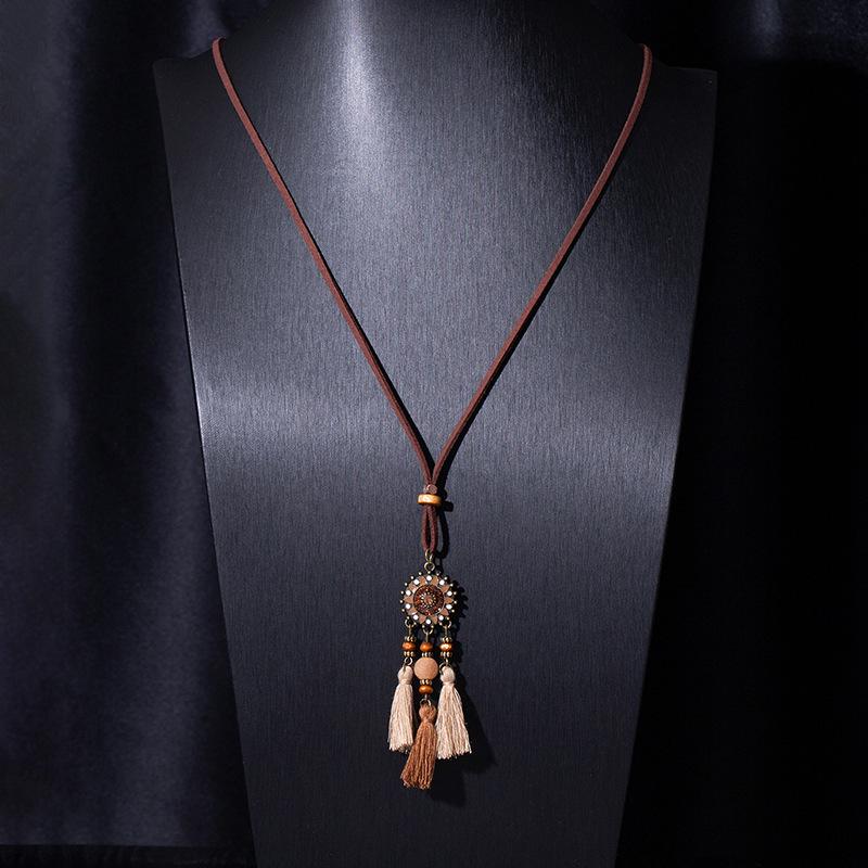 Bohemian Tassel Flower Pendant Retro Ethnic Necklace - Handmade Long Woven Design