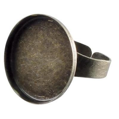 Hollow Round Ring Holder To Decorate In Bronze Color