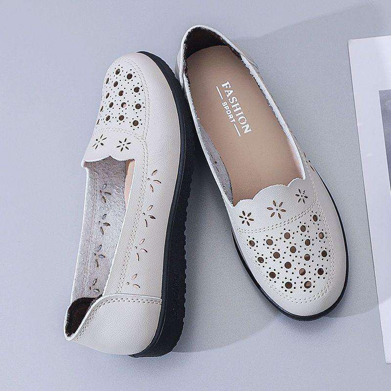 

Summer new middle-aged and elderly leather shoes comfortable non-slip sandals women s soft leather hollow breathable hole shoes soft-soled mo 40