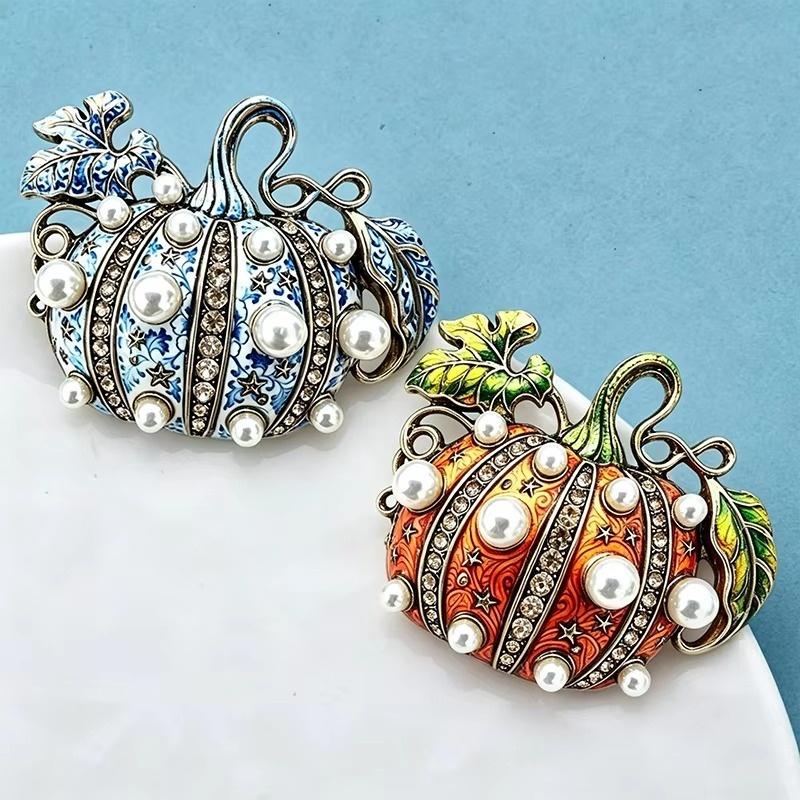 1Pcs Unisex Rhinestone Plants Halloween Party Brooch Pins Gifts Vintage Pearl Pumpkin Brooches For Women