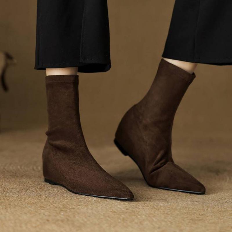 New Women's Elastic Fashion Boots Sleeve Solid Color Medium Heel Pointed Wedge Heel Large Size Women's Boots Comfortable Autumn and Winter Boots