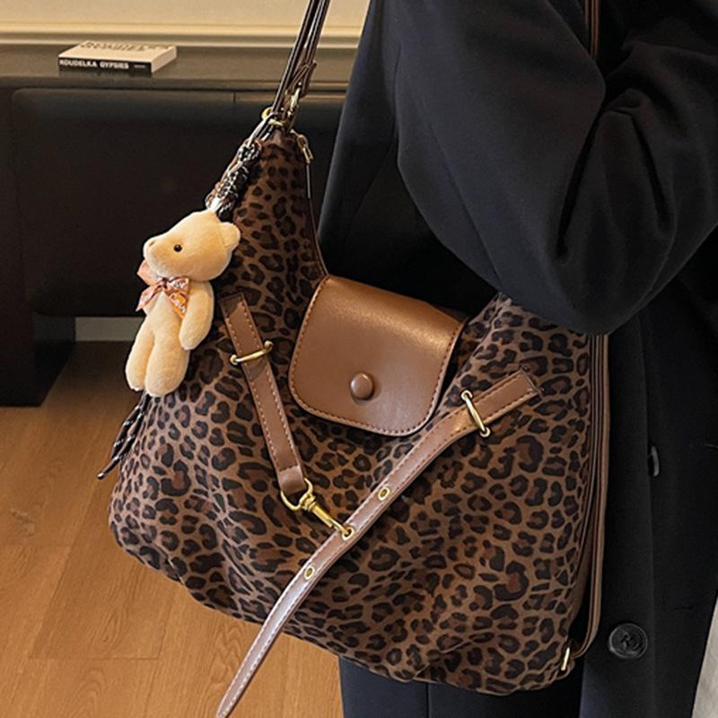 Fashion Women's Bag Single Shoulder Tote Bag Women's 2025 Autumn New Women's Bag Backpack Light Travel Backpack Women