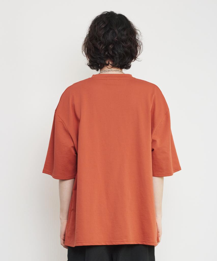 Keontempoleolieokauncheu Raw Edge Cutout Detail Logo Embroidery T-Shirt [Rust]