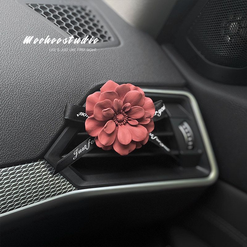 

Vintage Peony Car Perfume Aroma Diffuser Pendant, Ins-Style High-End Car Interior Decoration, New Car Aroma Stone Flower Air Outlet Clip(Send Essential Oil)