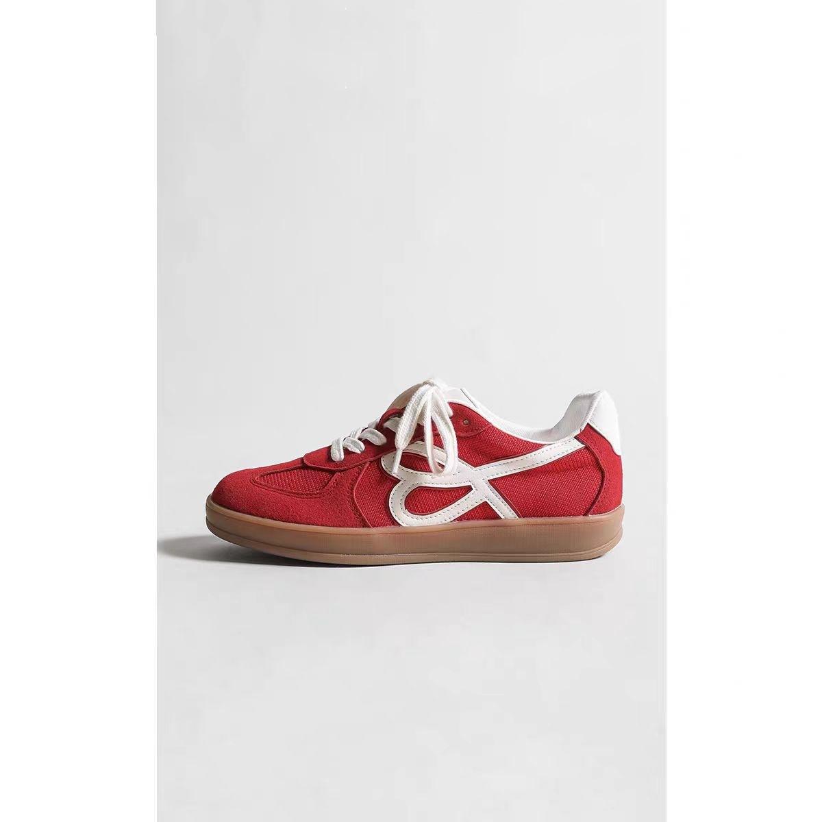 

Retro red inner heightening platform German training shoes for women s 2025 new versatile, comfortable and lightweight casual Forrest Gump shoes 35 червоний